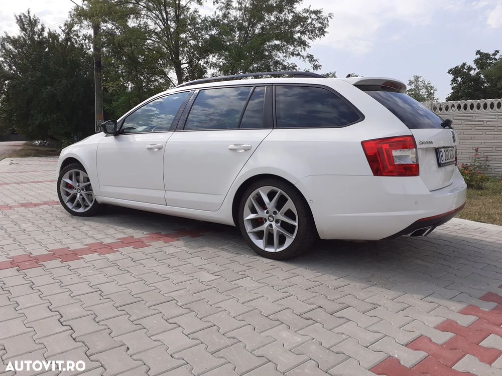 Skoda Octavia 2.0 TSI RS DSG - 8