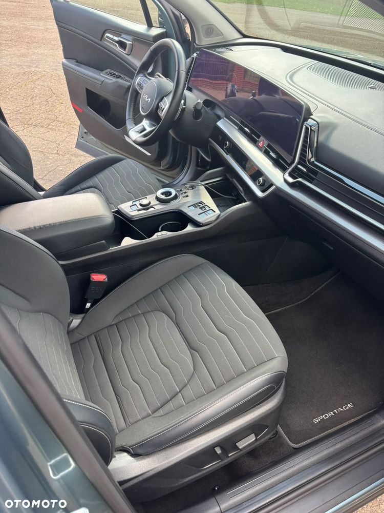 Kia Sportage 1.6 T-GDI HEV Business Line 2WD - 8