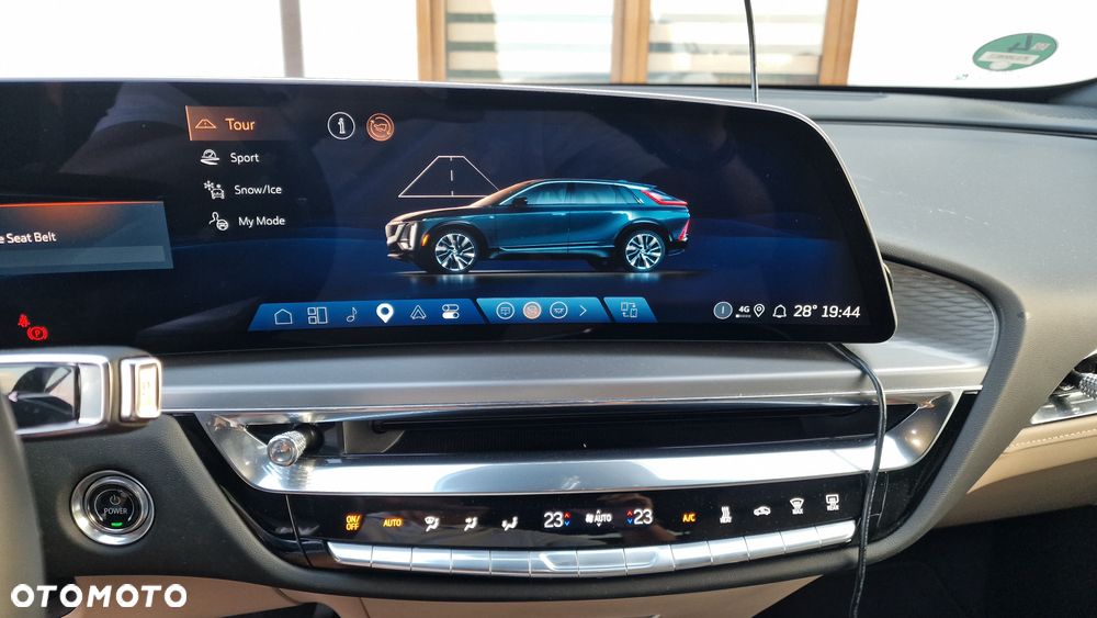 Cadillac LYRIQ Sport - 29