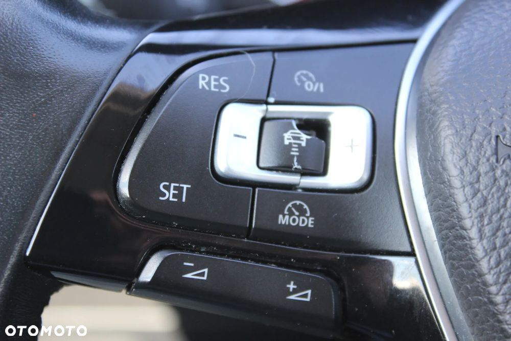Volkswagen Passat Variant 1.6 TDI (BlueMotion Technology) Comfortline - 17