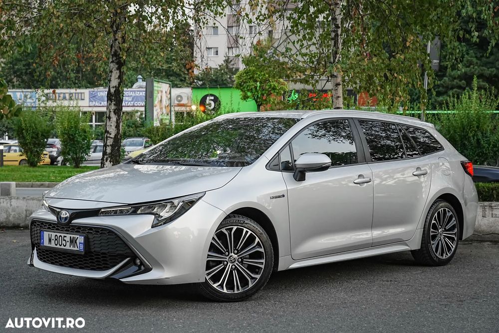 Toyota Corolla ver-2-0-hsd-exclusive - 9