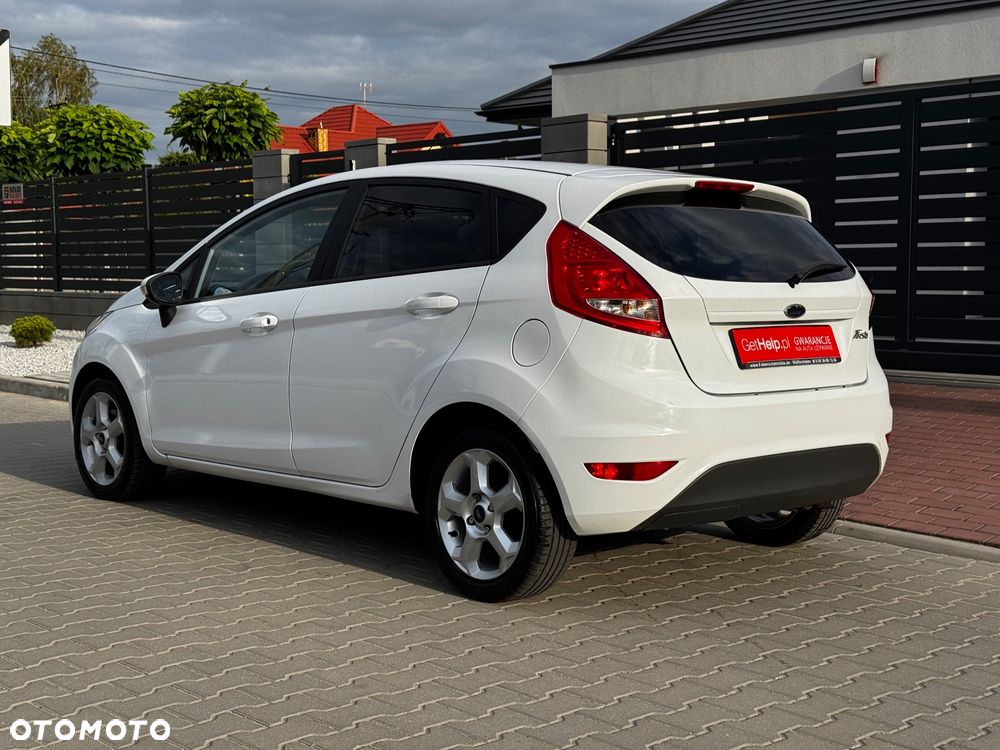 Ford Fiesta - 2