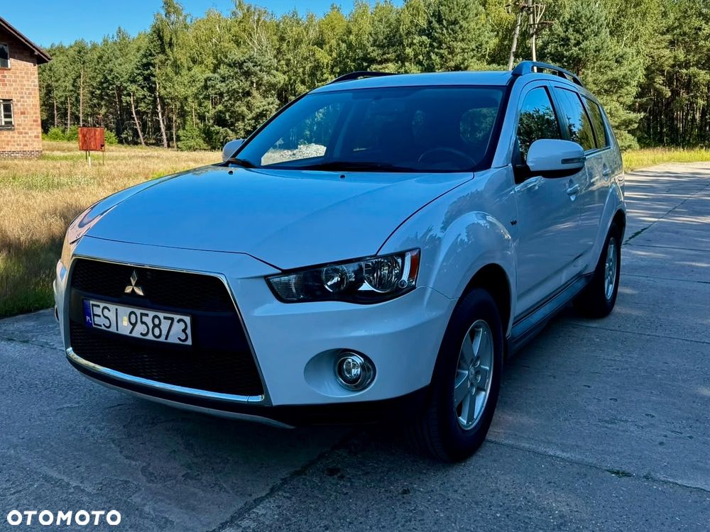 Mitsubishi Outlander - 4
