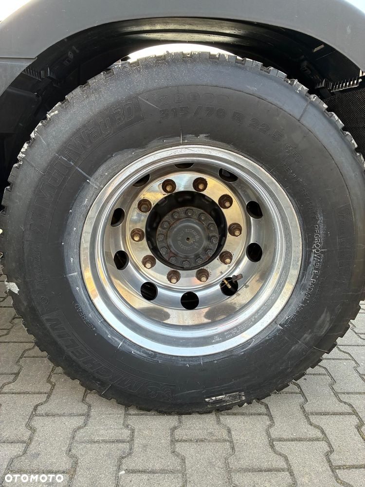 Renault T480 HIGH SLEPER CAB - 13