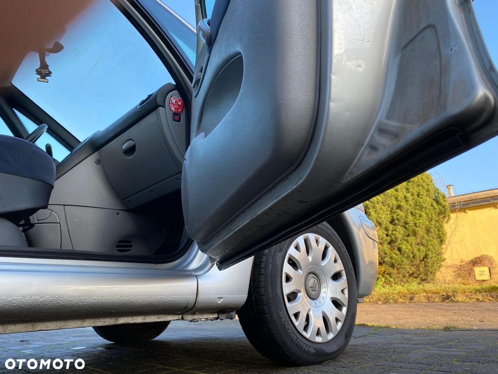 Citroën Xsara Picasso 1.6 HDi Style - 15