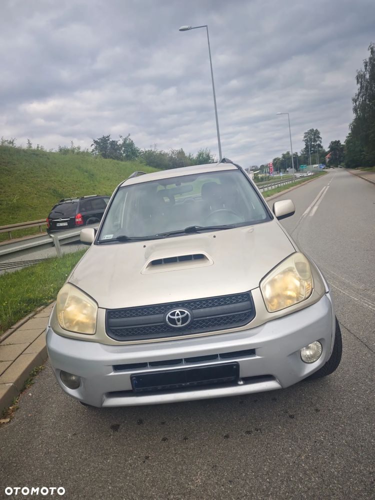Toyota RAV4 D-4D 4x4 - 2