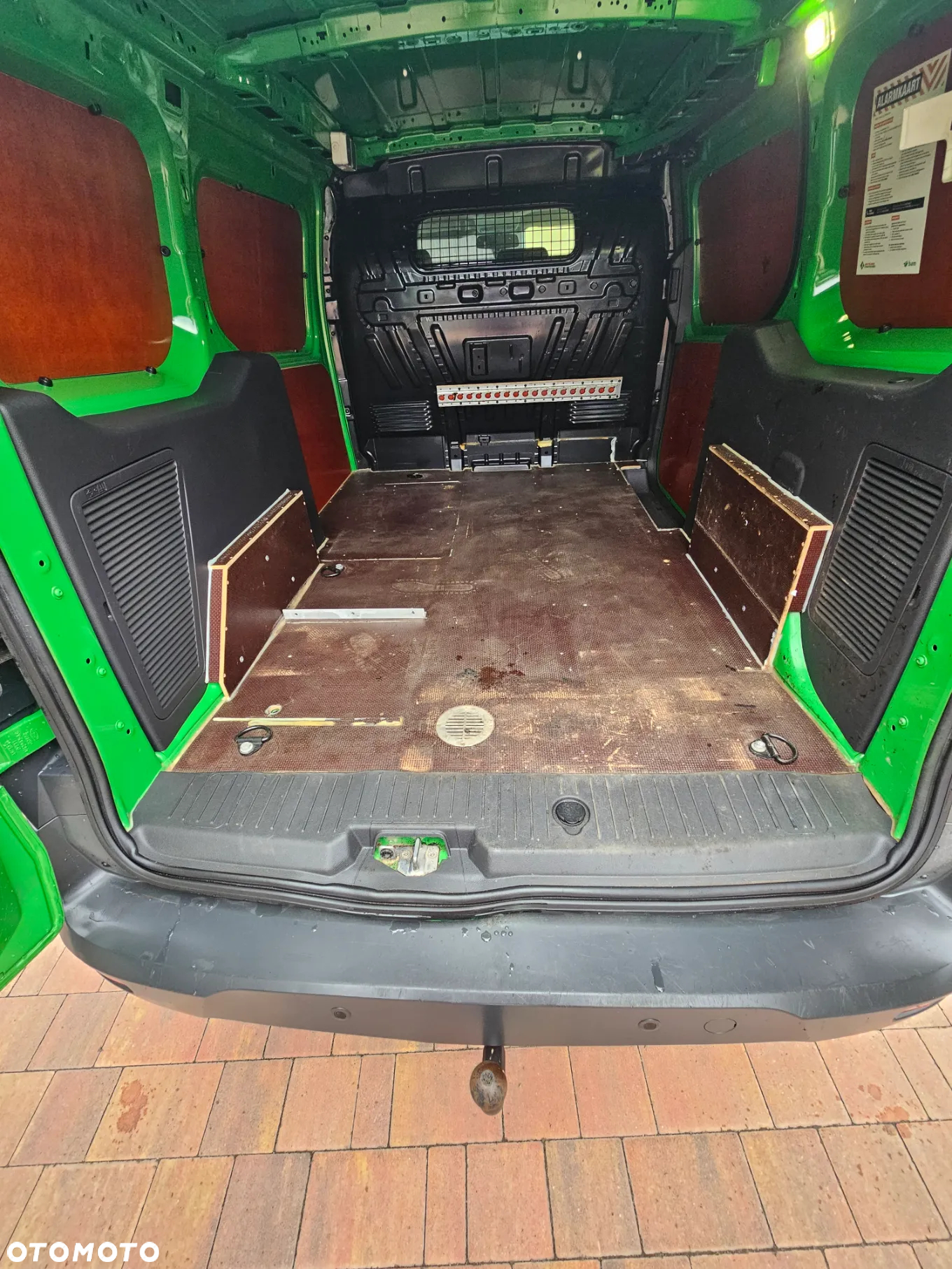Ford Transit Connect - 14