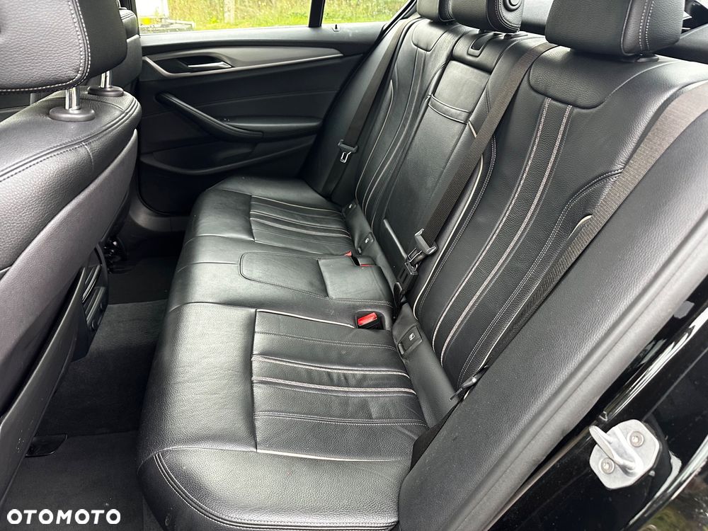 BMW Seria 5 520i GPF Luxury Line - 13