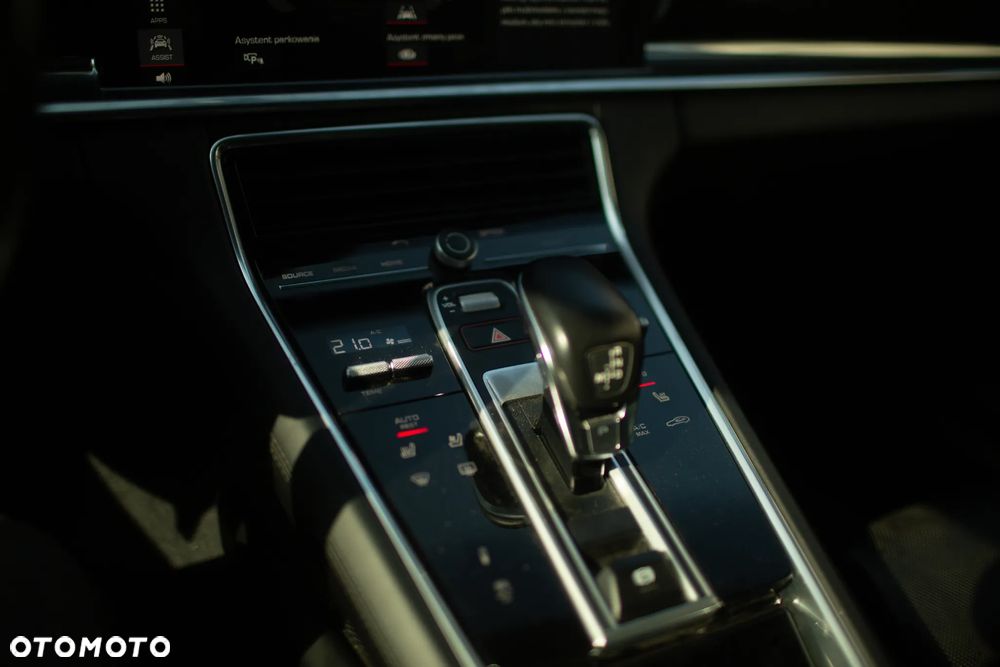 Porsche Panamera Turbo - 15