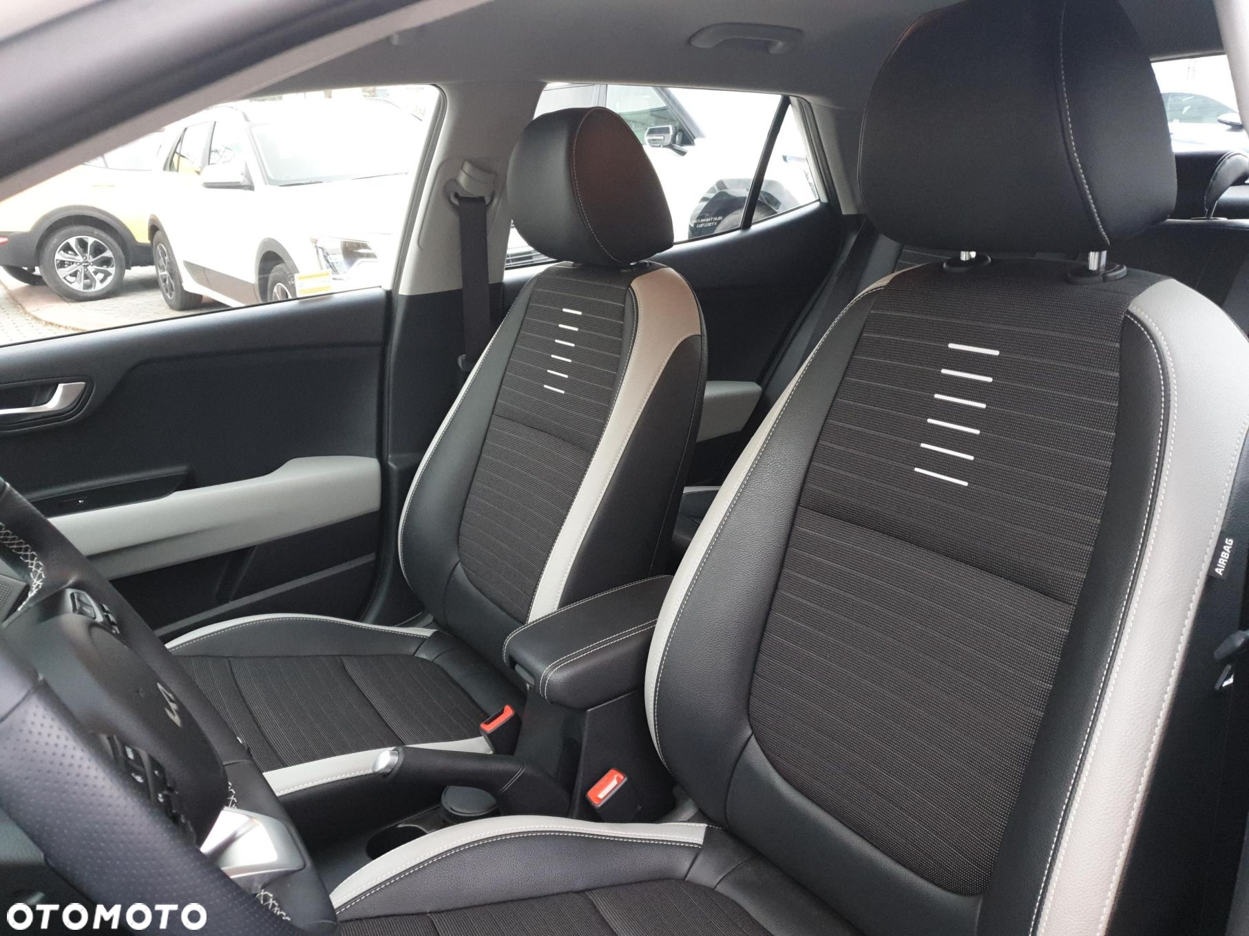 Kia Stonic 1.0 T-GDI L - 11