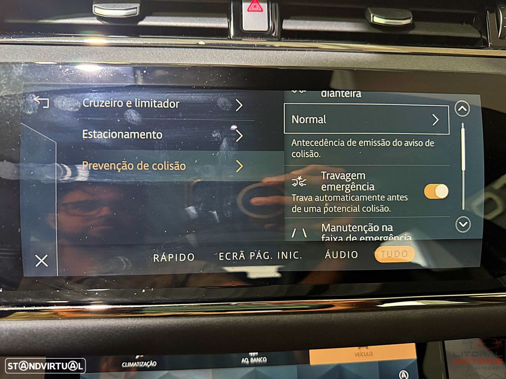 Land Rover Range Rover Evoque P300e R-Dynamic - 35