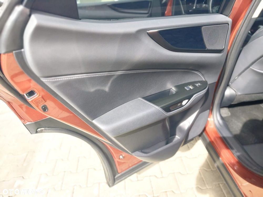 Lexus NX - 10