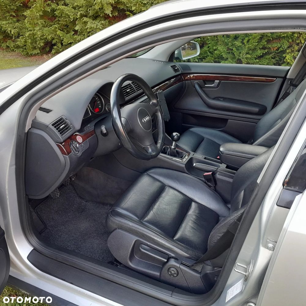 Audi A4 Avant 2.5 TDI - 7