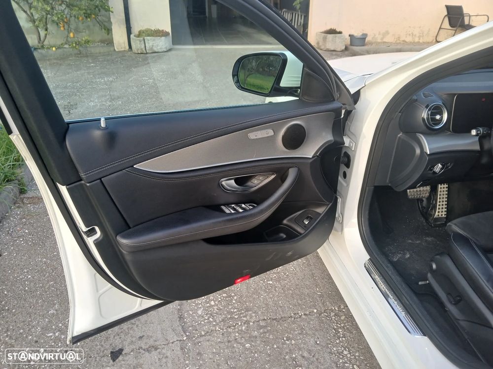 Mercedes-Benz E 220 d AMG 7L - 8