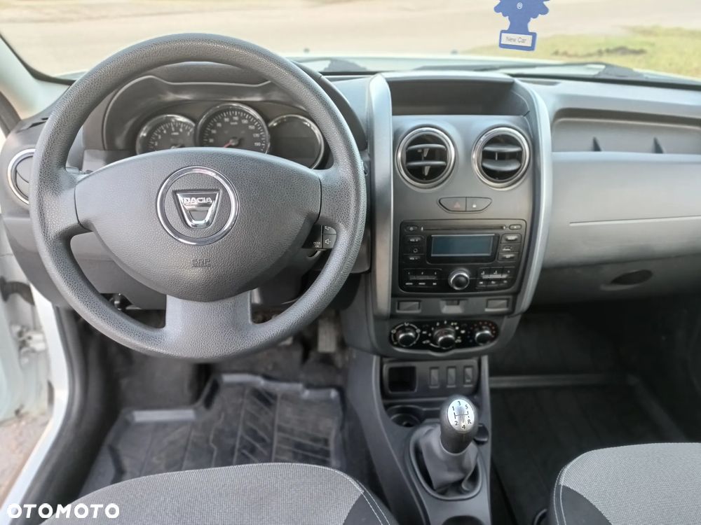 Dacia Duster 1.6 16V 4x2 - 11