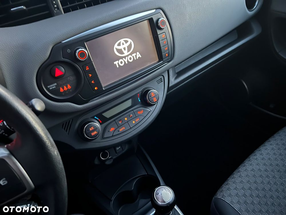 Toyota Yaris 1.4 D-4D - 17