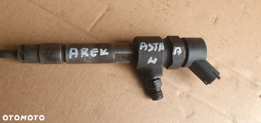 Wtrysk wtryskiwacz paliwa Opel Astra H 1.9 CDTI 0445110119 - 8