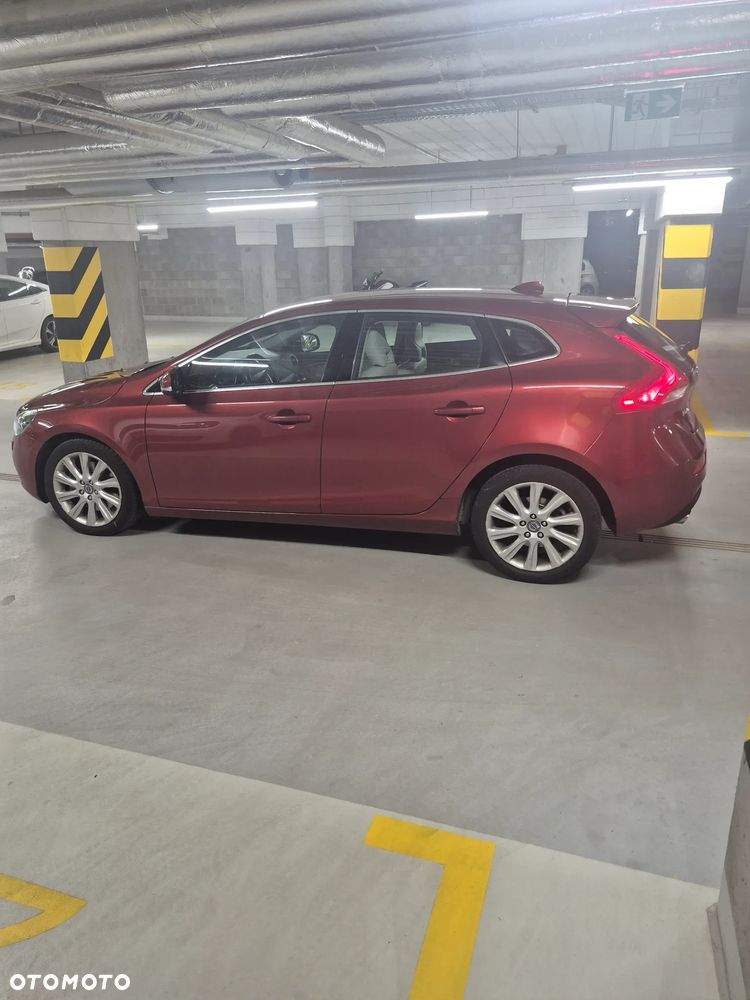 Volvo V40 D3 Summum - 16