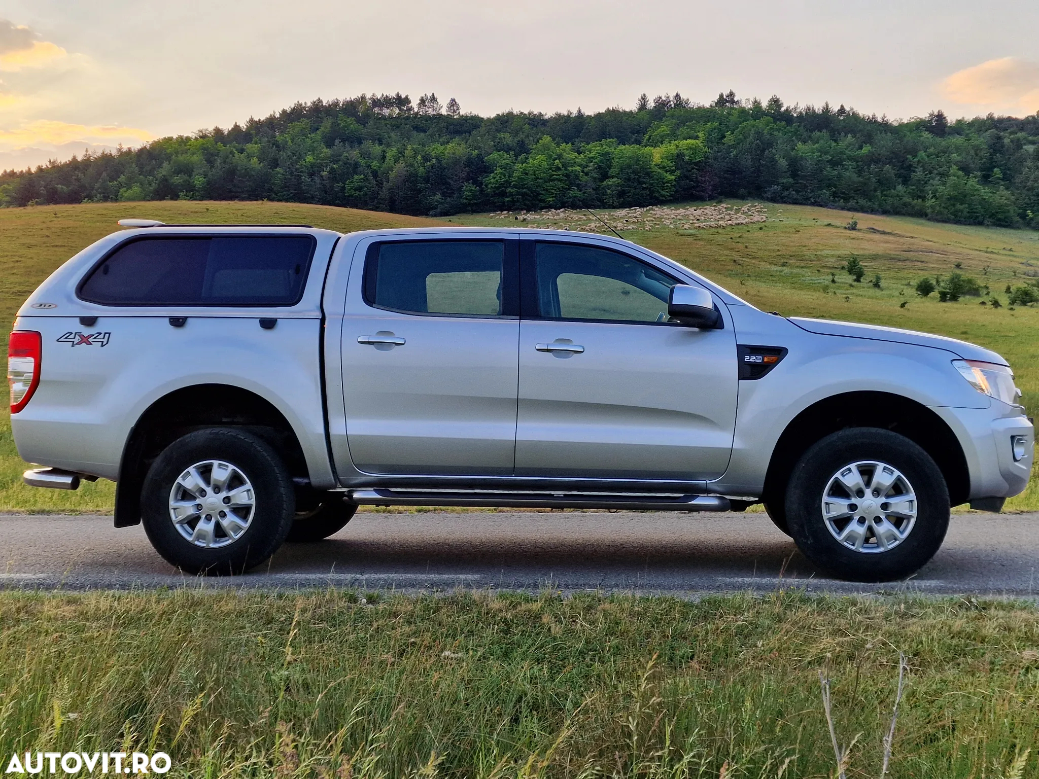 Ford Ranger Pick-Up 4x4 Cabina Dubla XLT - 2