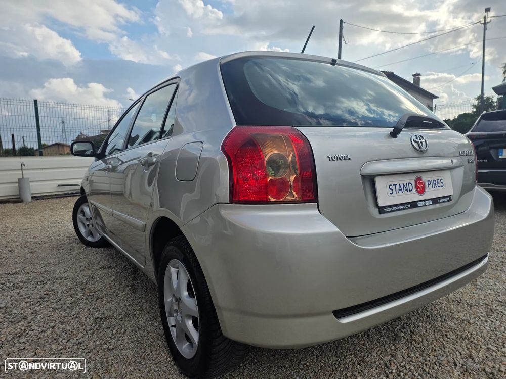 Toyota Corolla 1.4 D-4D i-Motion - 3