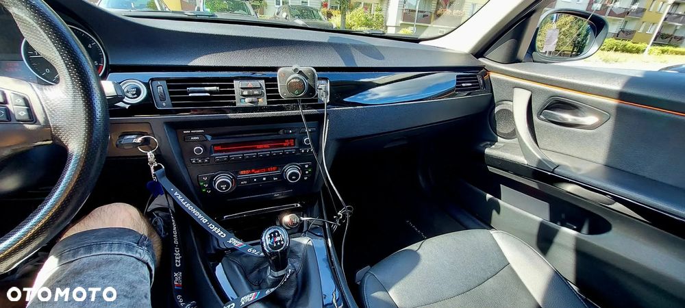 BMW Seria 3 316d - 14