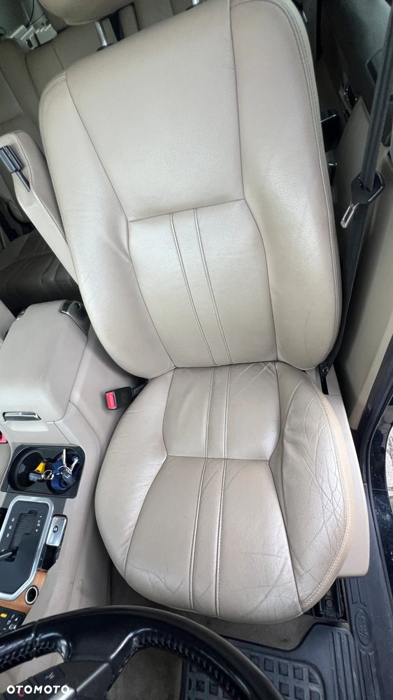 Land Rover Discovery 3.0D V6 HSE - 12