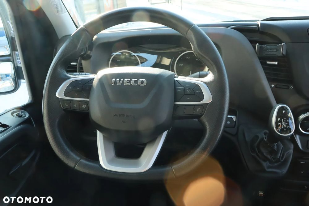 Iveco DAILY 35S18 - 13