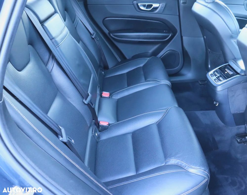 Volvo XC 60 D5 AWD Geartronic Inscription - 16