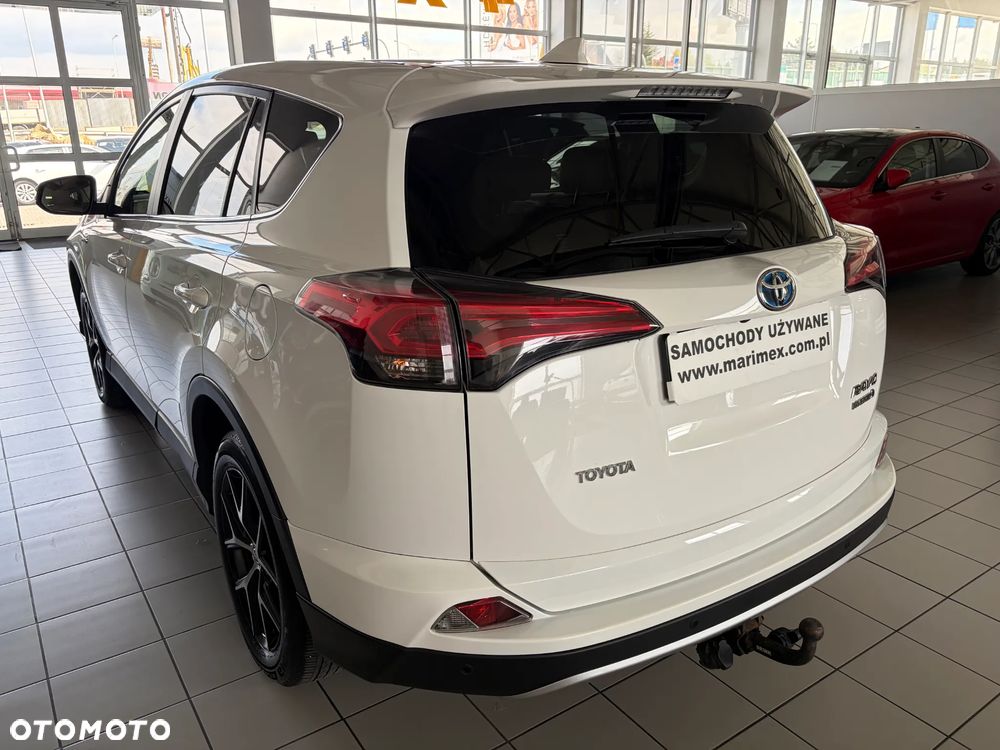 Toyota RAV4 - 6