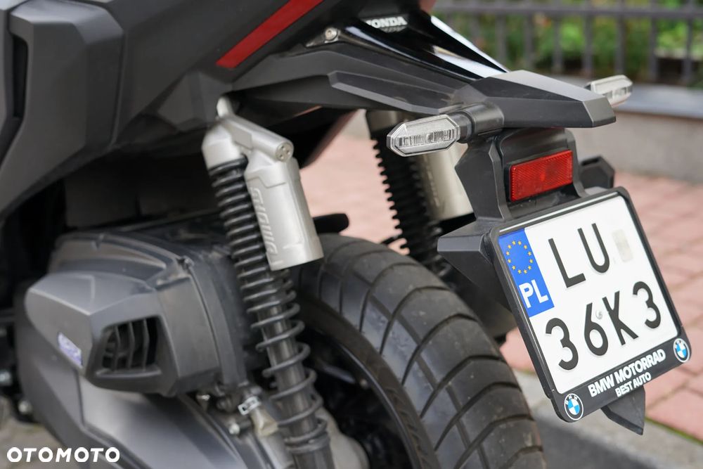Honda ADV350 - 33