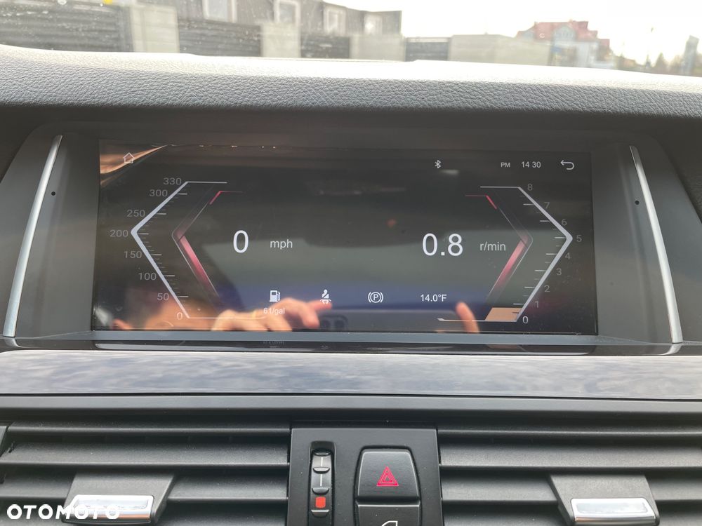 BMW Seria 5 528i xDrive Luxury Line - 27