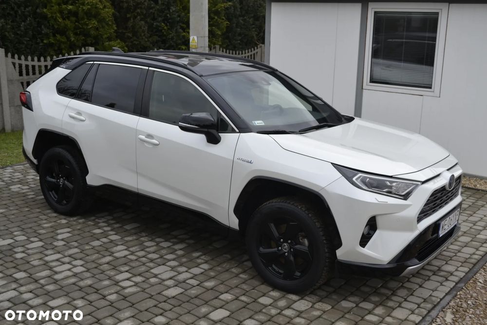 Toyota RAV4 - 10