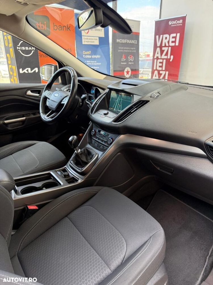 Ford Kuga - 16