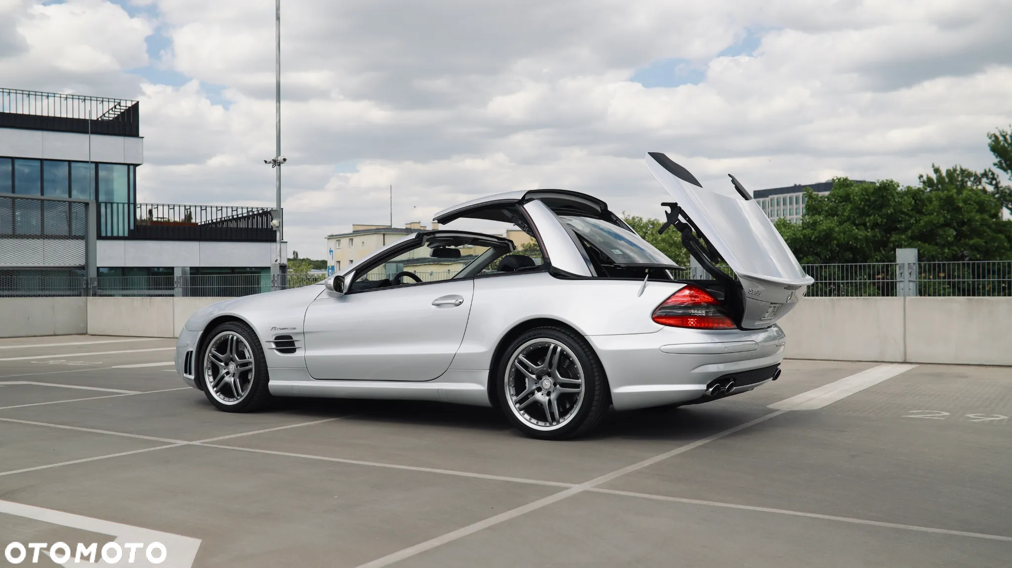 Mercedes-Benz SL - 13