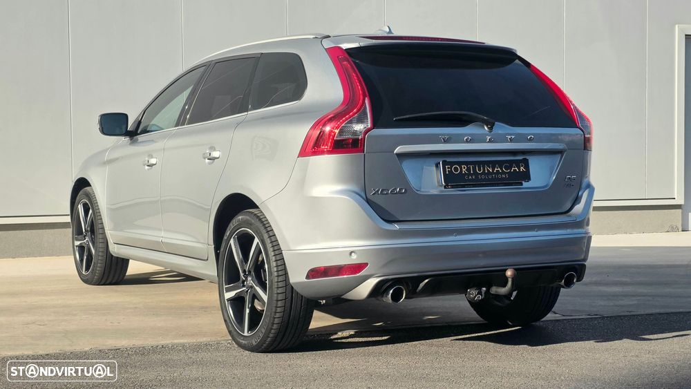 Volvo XC 60 2.4 D5 R-Design AWD S/S 139g - 9