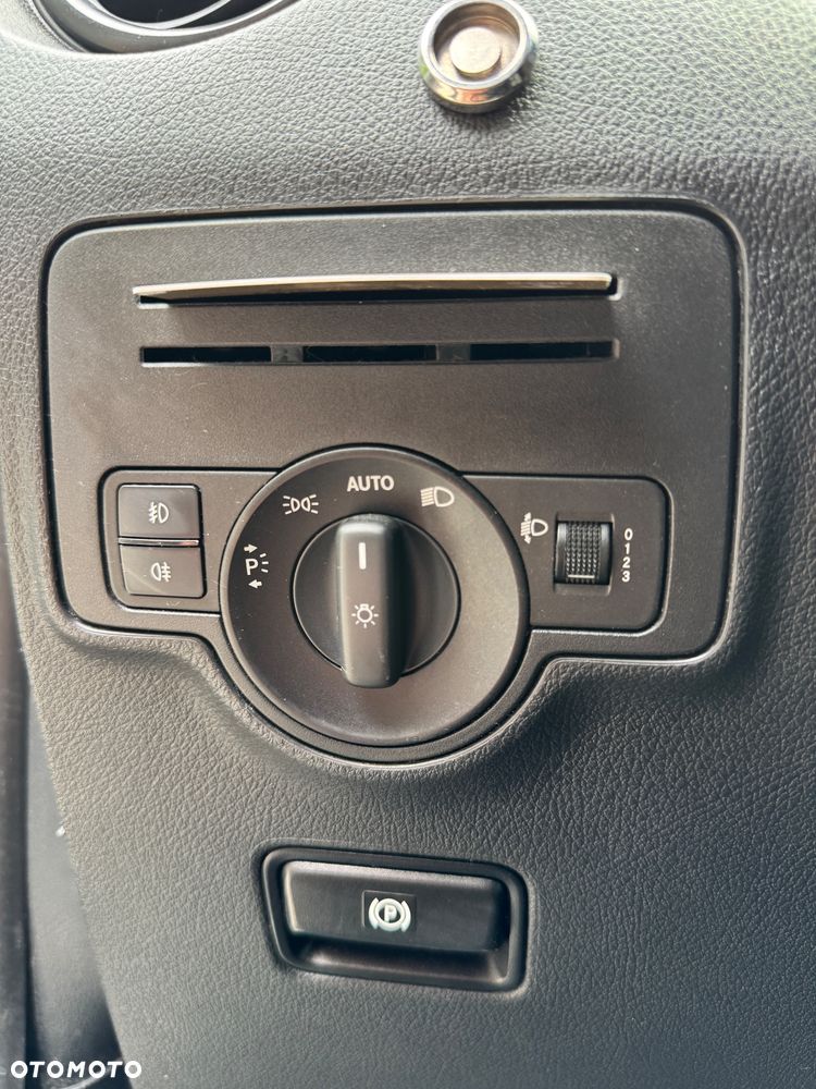 Mercedes-Benz Vito - 12