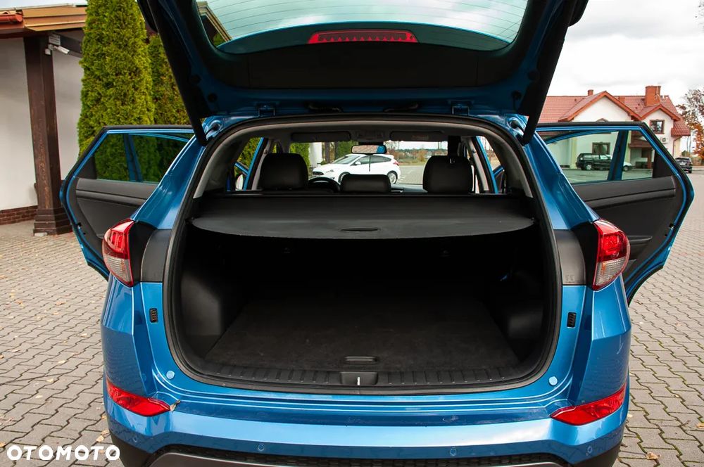 Hyundai Tucson ver-2-0-crdi-premium-4wd - 38