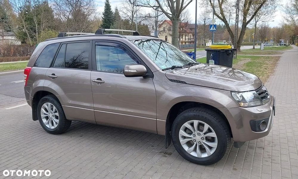 Suzuki Grand Vitara 2.4 Premium EU5 - 19