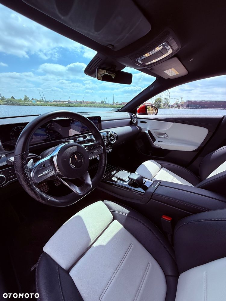 Mercedes-Benz CLA 180 d AMG Line 7G-DCT - 30