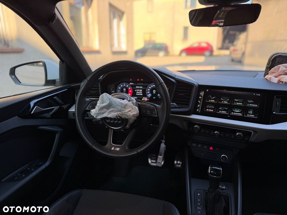 Audi A1 Sportback 35 TFSI S-Line S tronic - 11