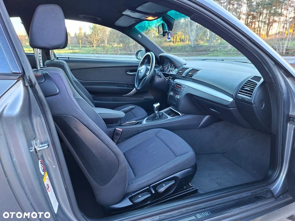 BMW Seria 1 120d - 8