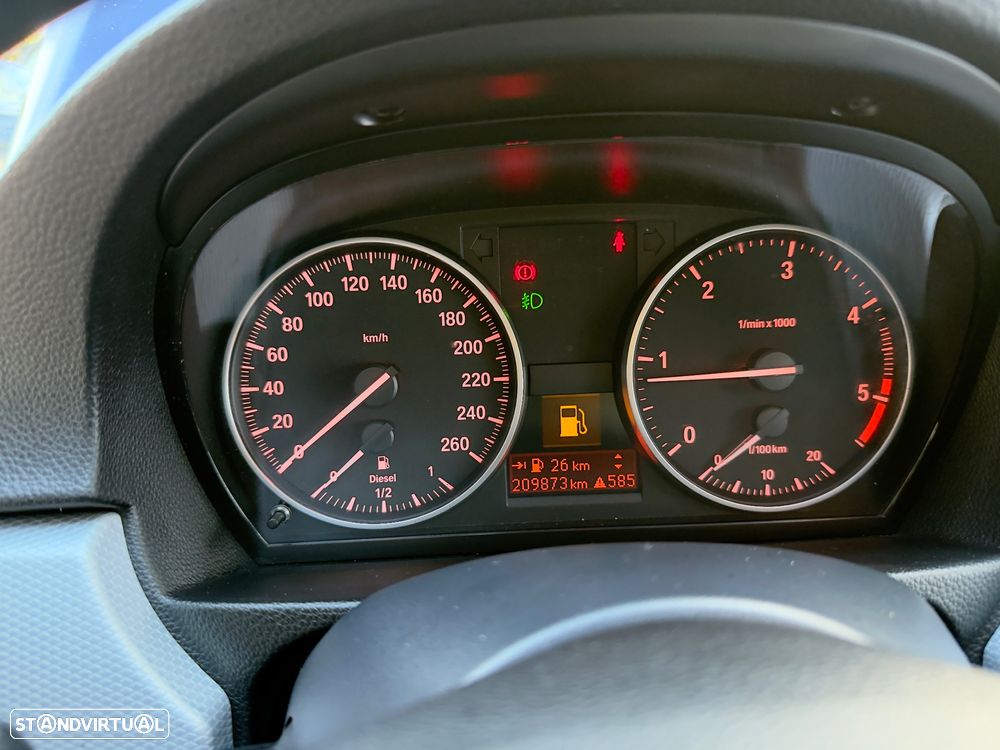 BMW 320 d Navigation Sport - 7