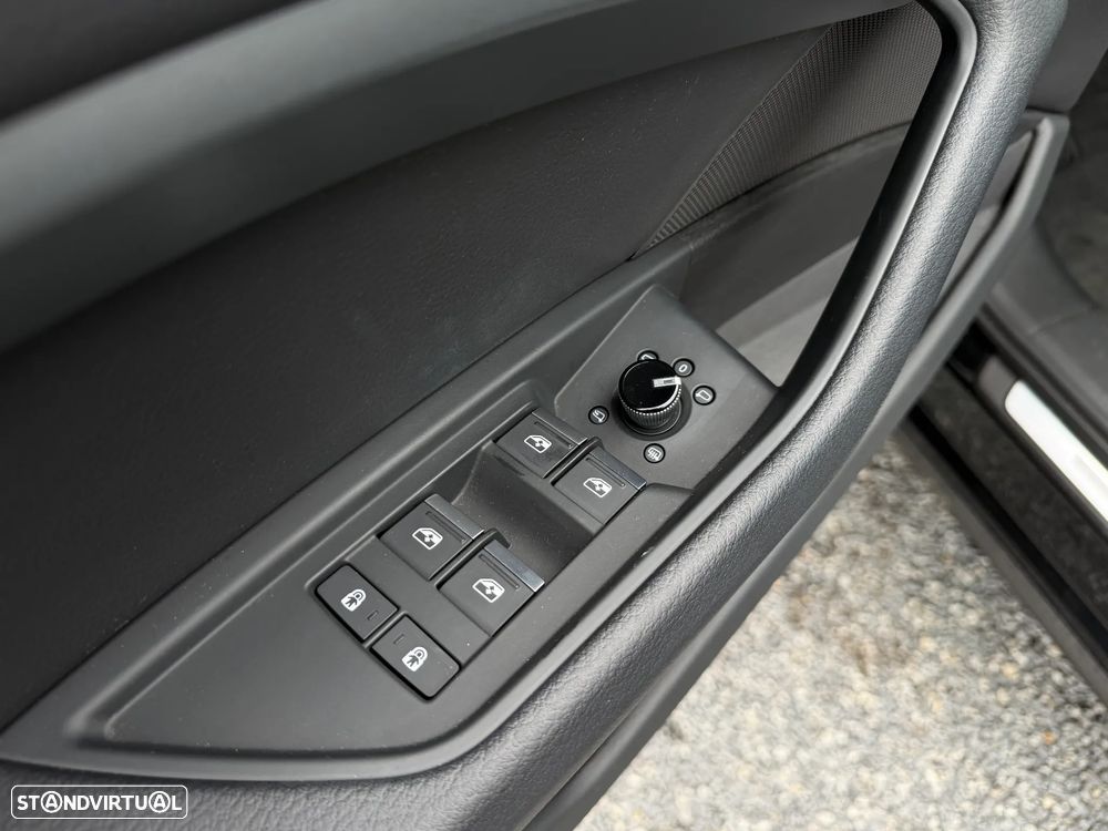 Audi Q8 e-Tron Sportback 55 quattro S line - 38