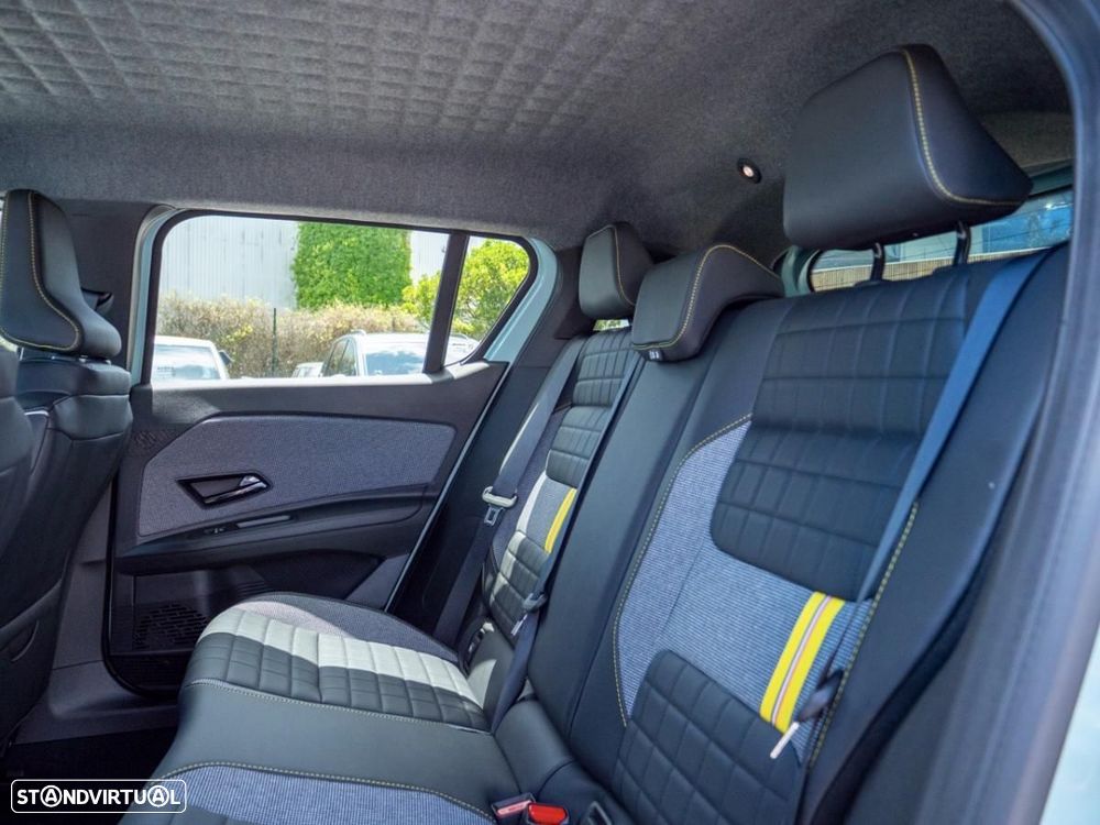 Renault 4 E-Tech 52 kWh Iconic Autonomia Conforto - 27