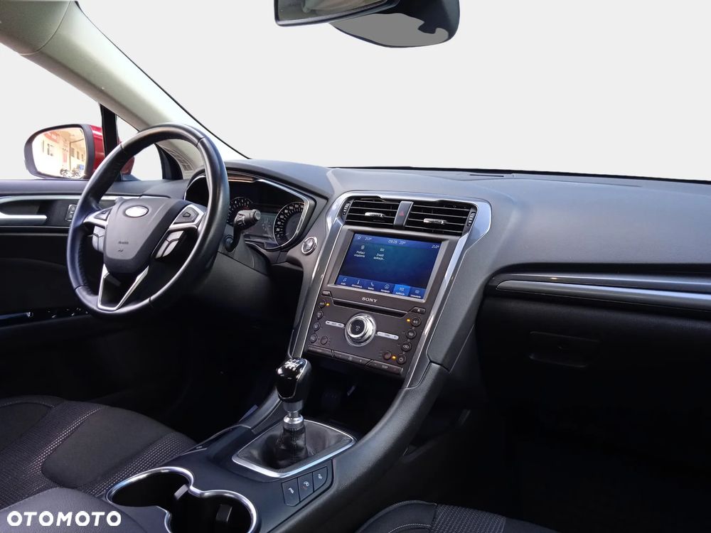 Ford Mondeo 2.0 EcoBlue Titanium - 32
