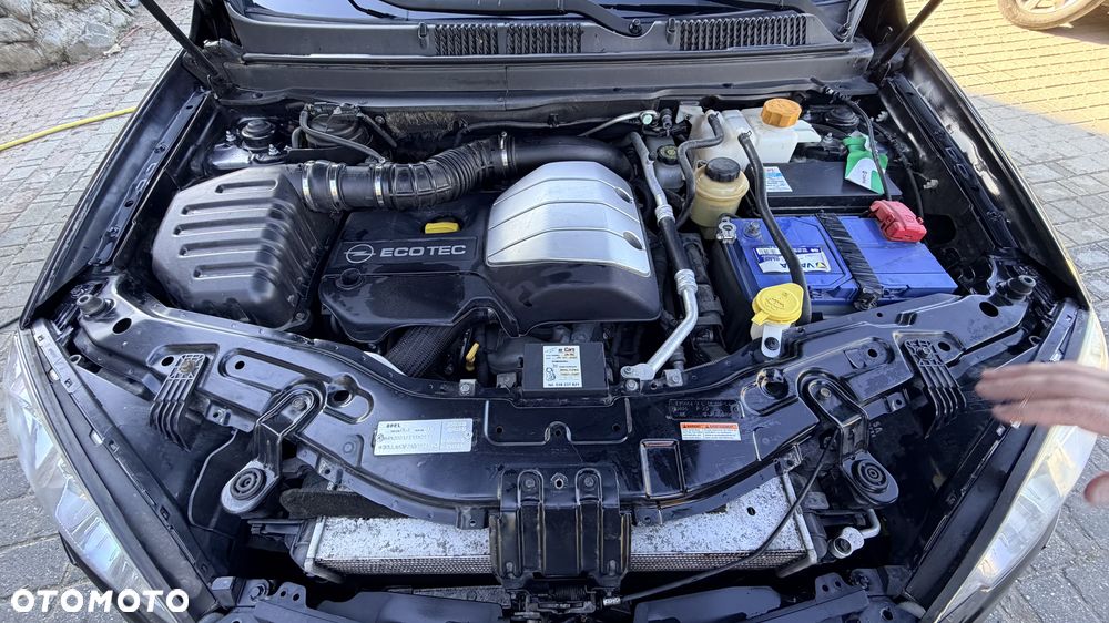 Opel Antara 2010 photo 2