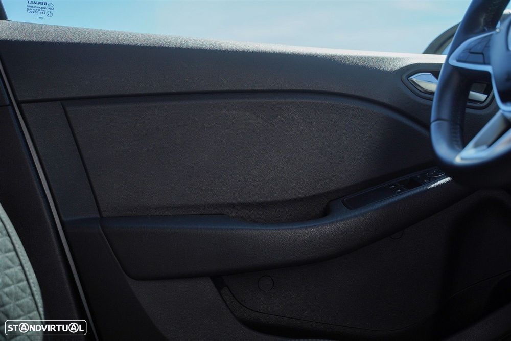 Renault Clio 1.0 TCe Limited Bi-Fuel - 27