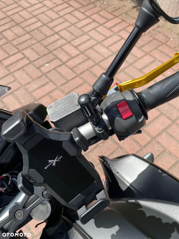 Yamaha MT - 12