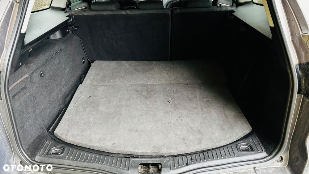 Ford Mondeo - 27