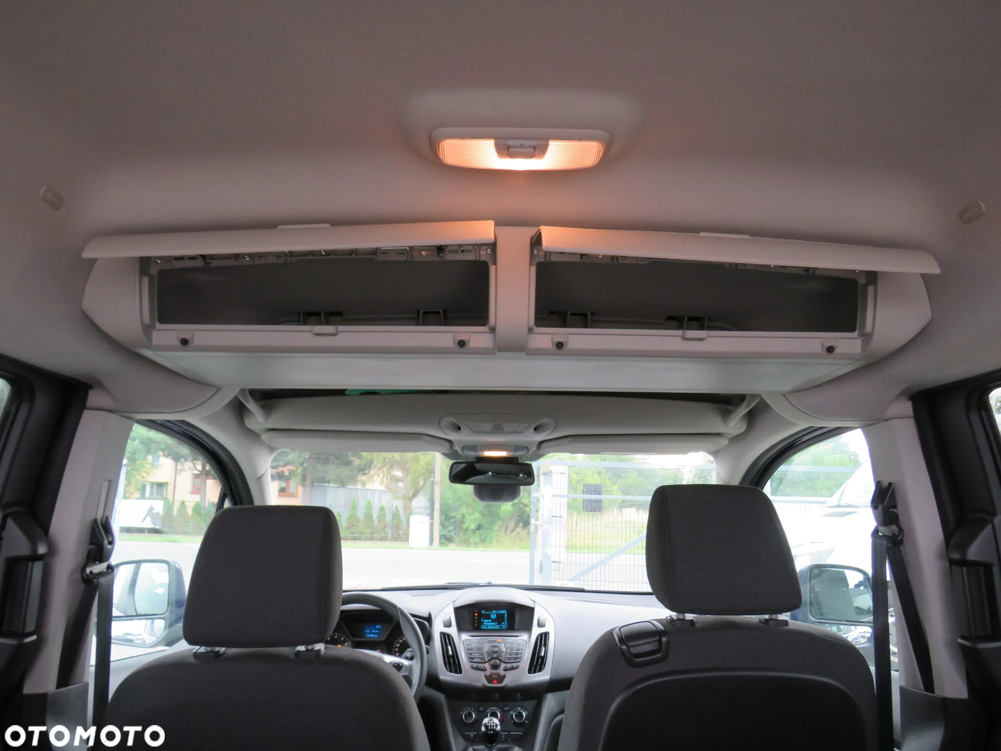 Ford Tourneo Connect 1.0 EcoBoost Start-Stop Trend - 37